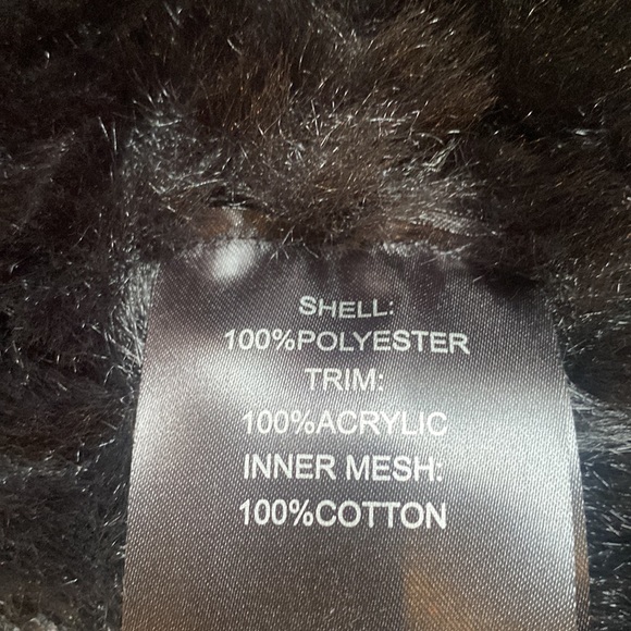 Faux Pas Vest - Picture 5 of 5